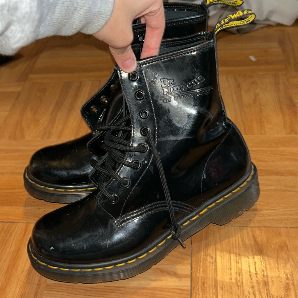 Doc Martens Patent leather one missing a lace